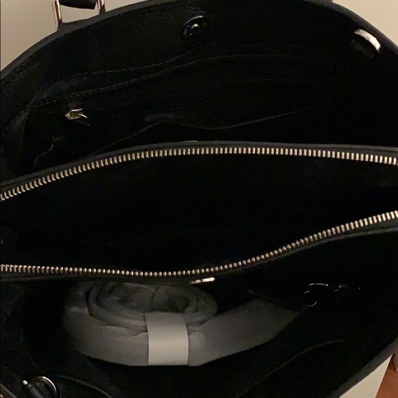 Black Michael Kors Handbag - Picture 5 of 5